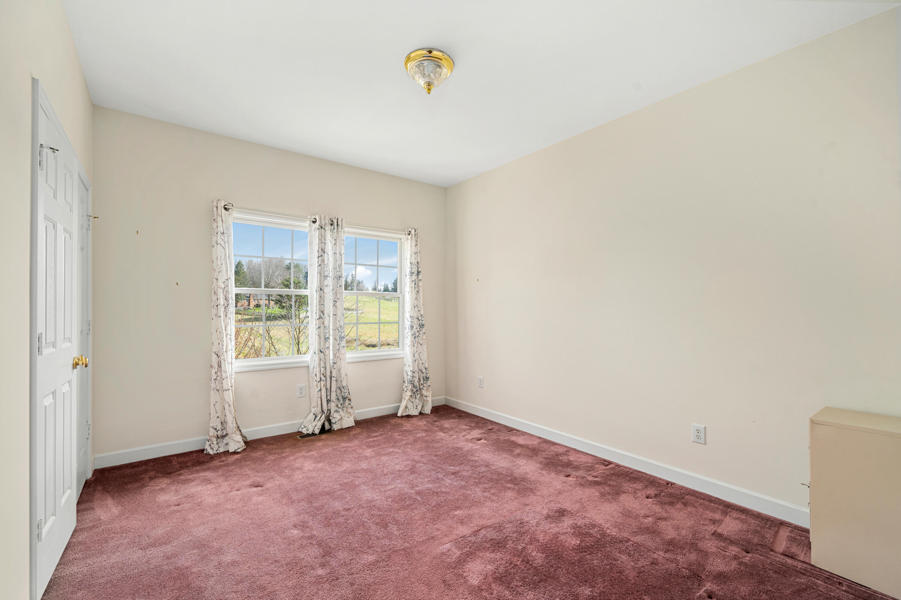 734 Blacksburg Road Fincastle, VA 24090 - Photo 24 of 30 Bedroom 2