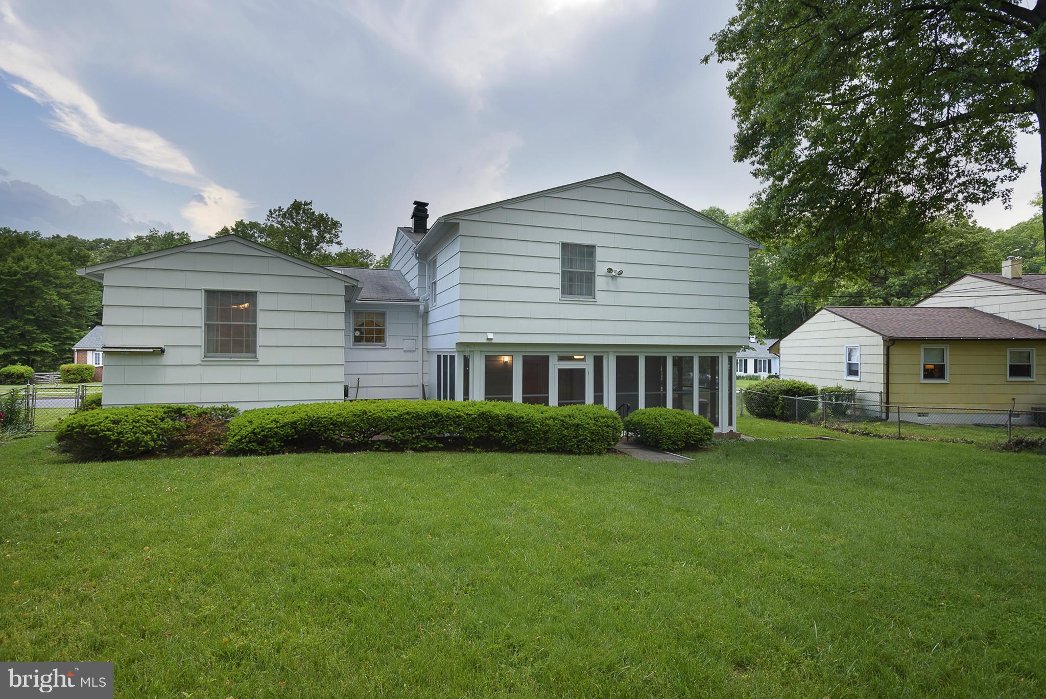 311 Stonewall Road Catonsville, MD 21228 - Photo 2 of 27 Exterior (Rear)