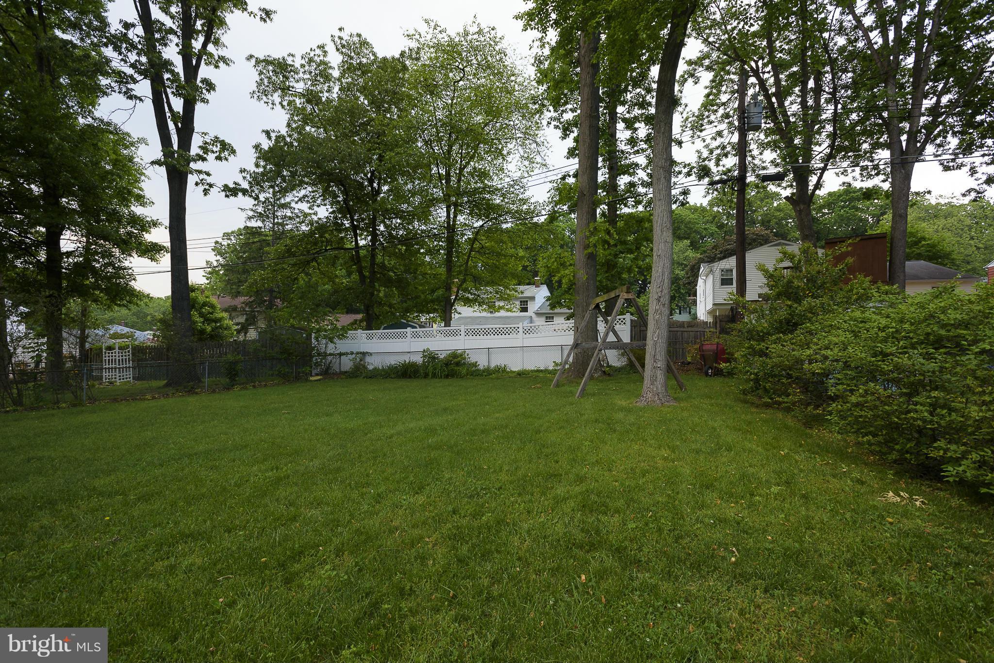 311 Stonewall Road Catonsville, MD 21228 - Photo 21 of 27 Exterior (Rear)