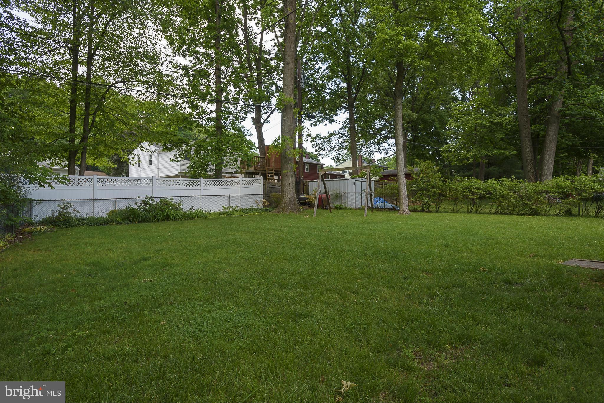 311 Stonewall Road Catonsville, MD 21228 - Photo 22 of 27 Exterior (Rear)