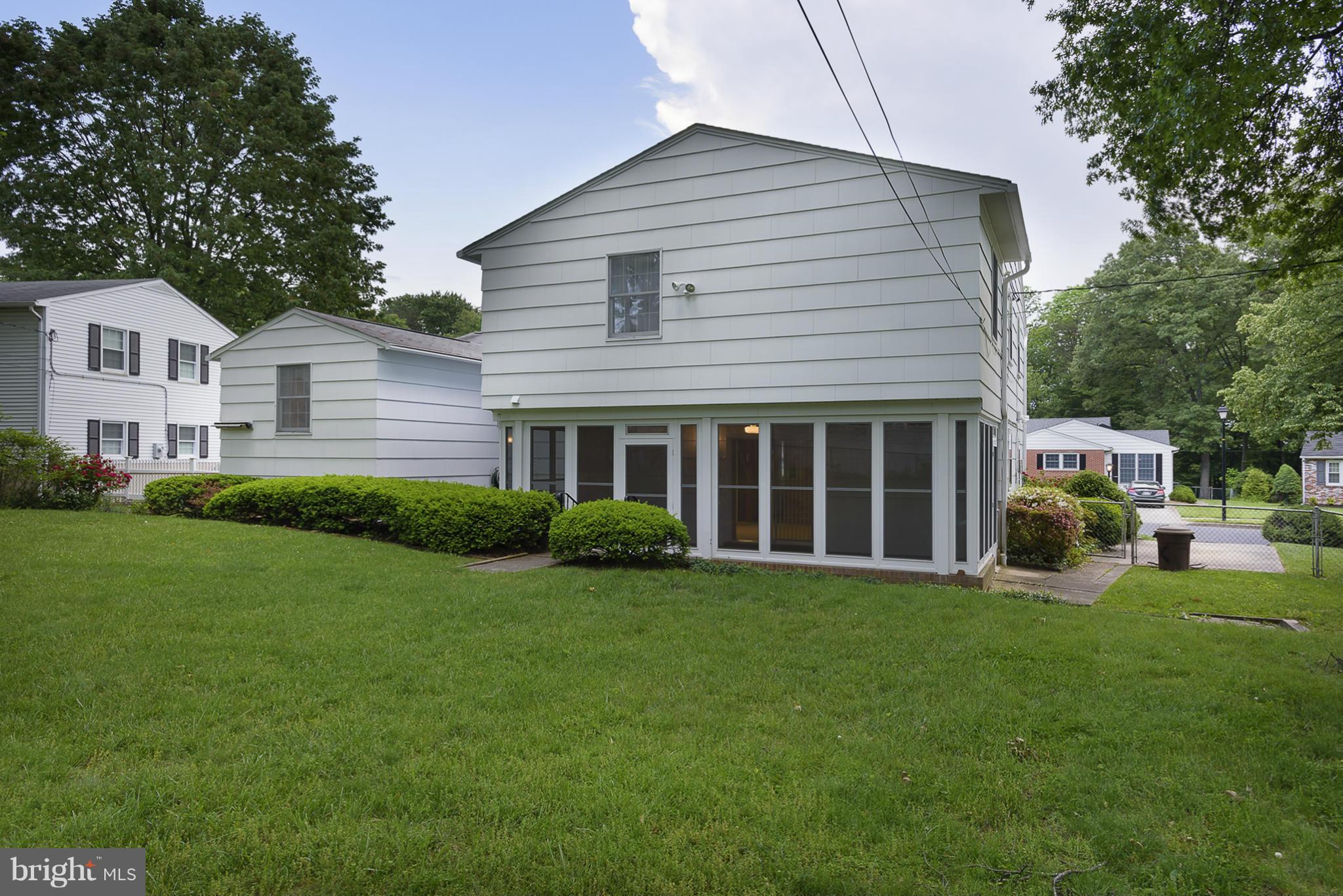 311 Stonewall Road Catonsville, MD 21228 - Photo 23 of 27 Exterior (Rear)