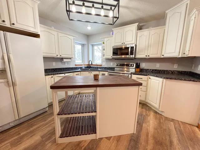 $425,000 | 21286 345th Street, Erhard, MN 56534