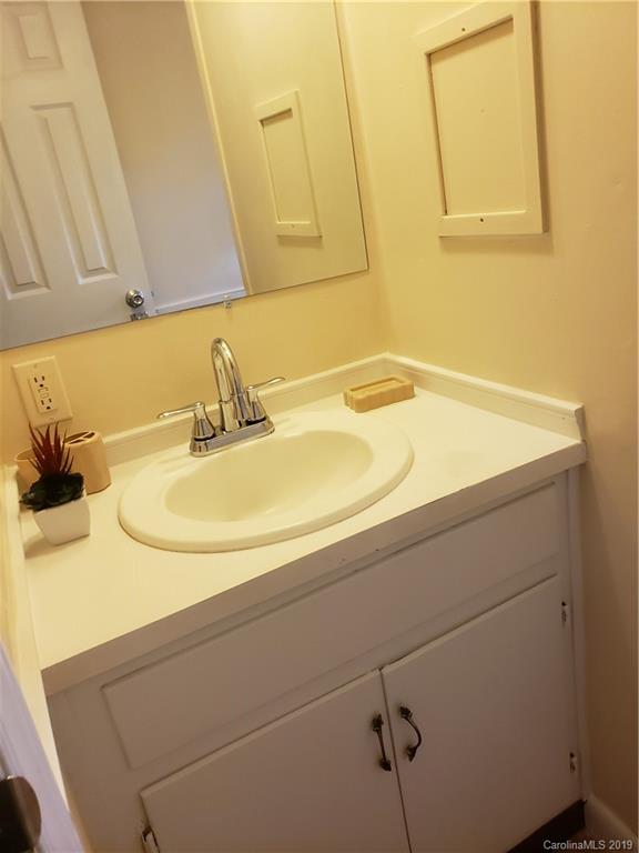 1954 Houston Mill Road Conover, NC 28613 - Photo 6 of 17 Gallery Image 6