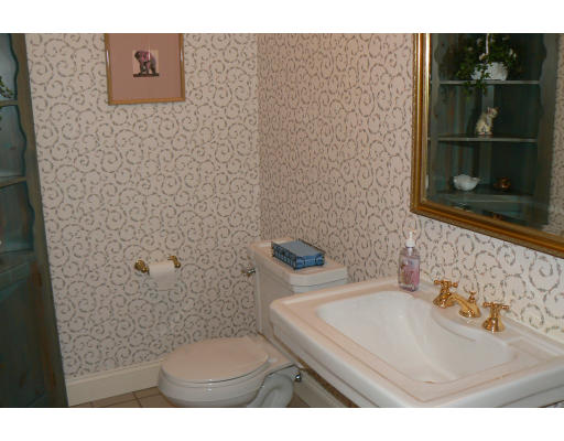 54 Ridge Avenue Newton, MA 02459 - Photo 17 of 20 a bathroom with a sink toilet and shower