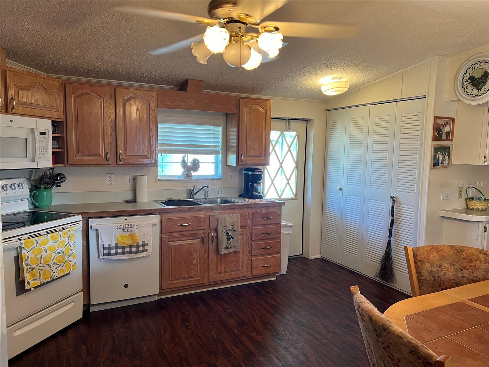 1039 Lime Lane Okeechobee, FL 34974 - Photo 15 of 24 16