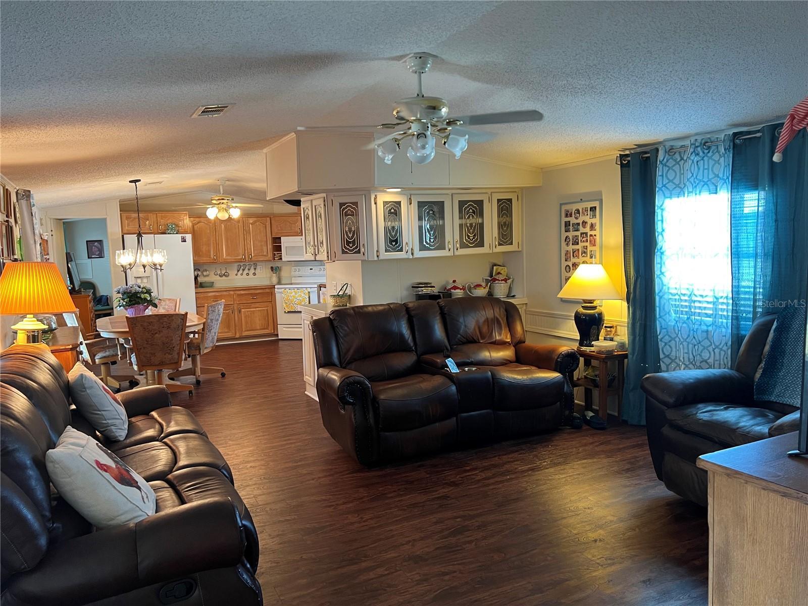 1039 Lime Lane Okeechobee, FL 34974 - Photo 3 of 24 3