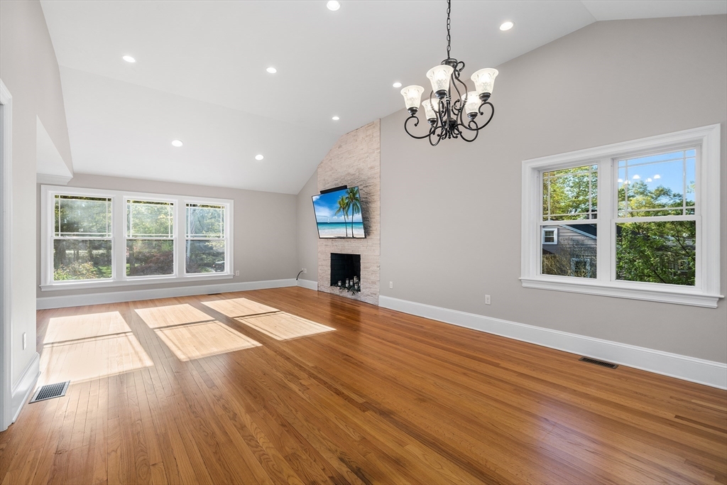 29 Pilgrim Way Walpole, MA 02032 - Photo 6 of 42