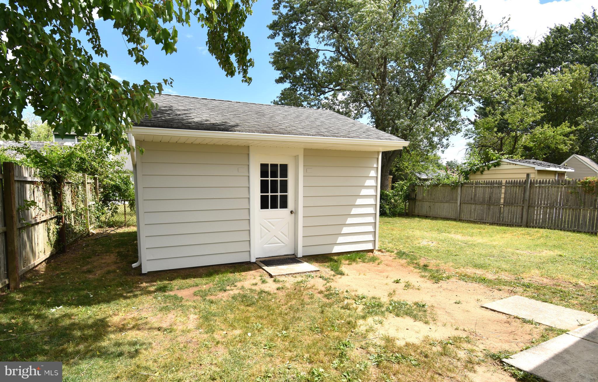 926 Mt Road Burlington, NJ 08016 - Photo 5 of 19 Gallery Image 5