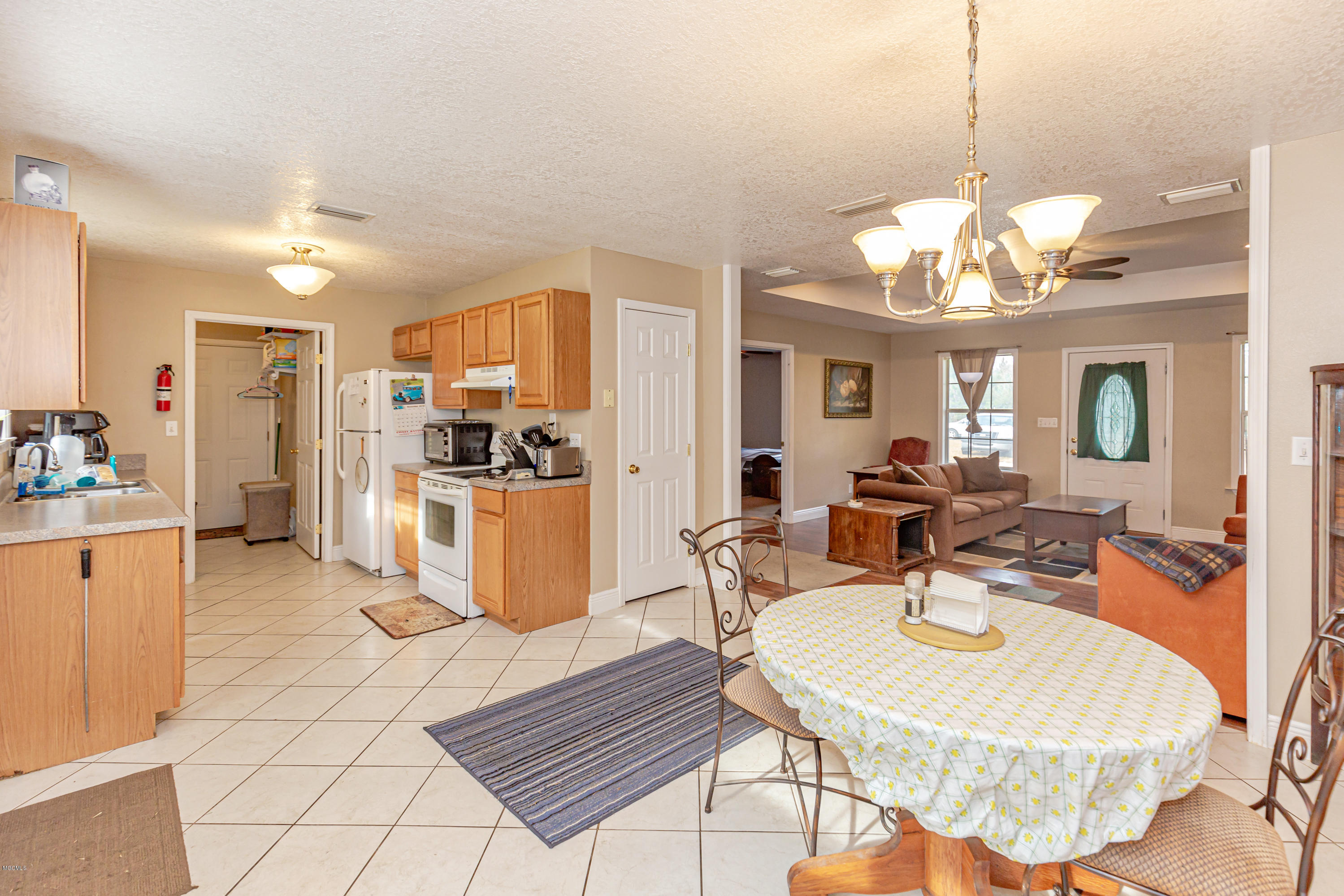 9821 Bragg Road Moss Point, MS 39562 - Photo 12 of 48 IMG_7494