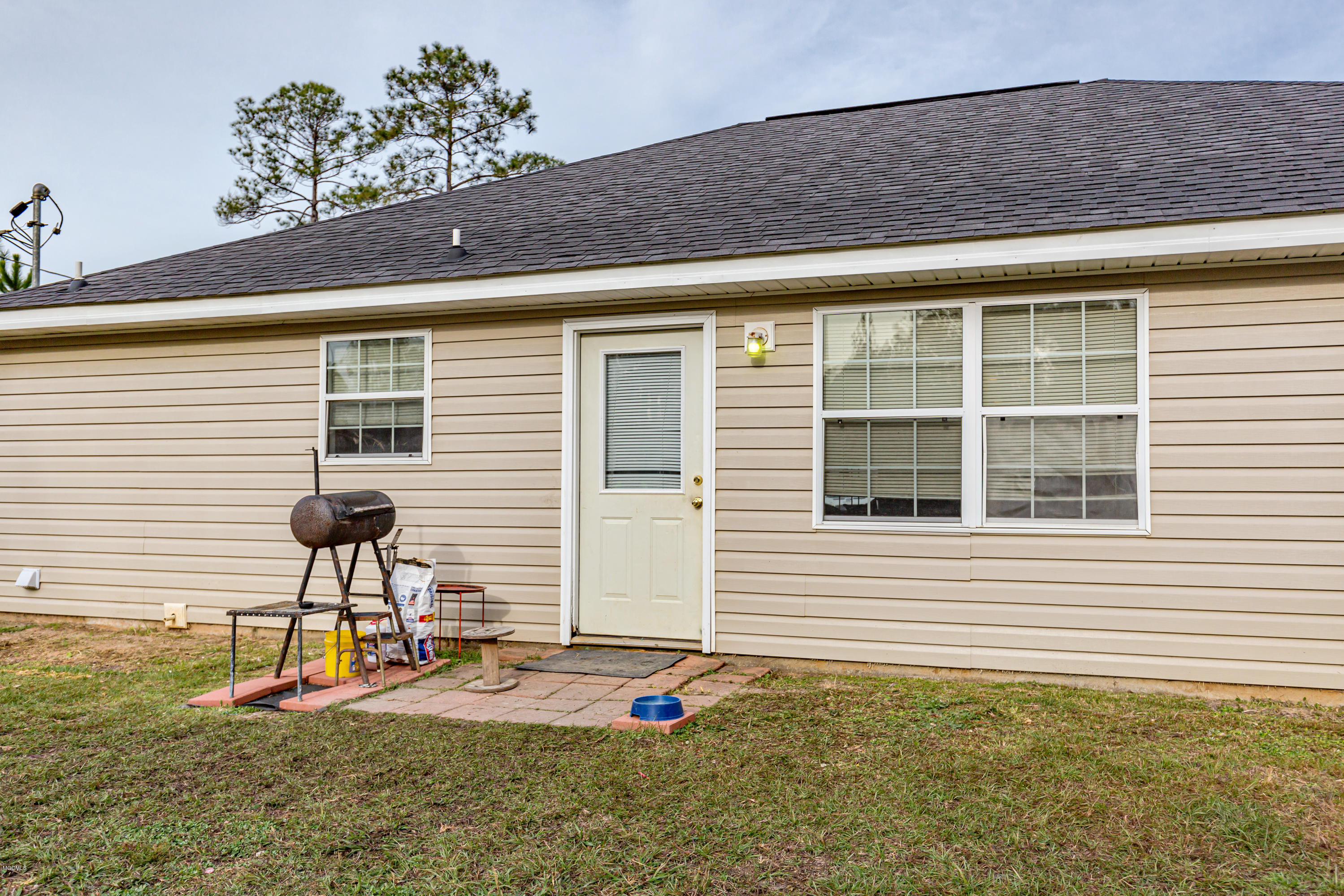 9821 Bragg Road Moss Point, MS 39562 - Photo 28 of 48 IMG_7529