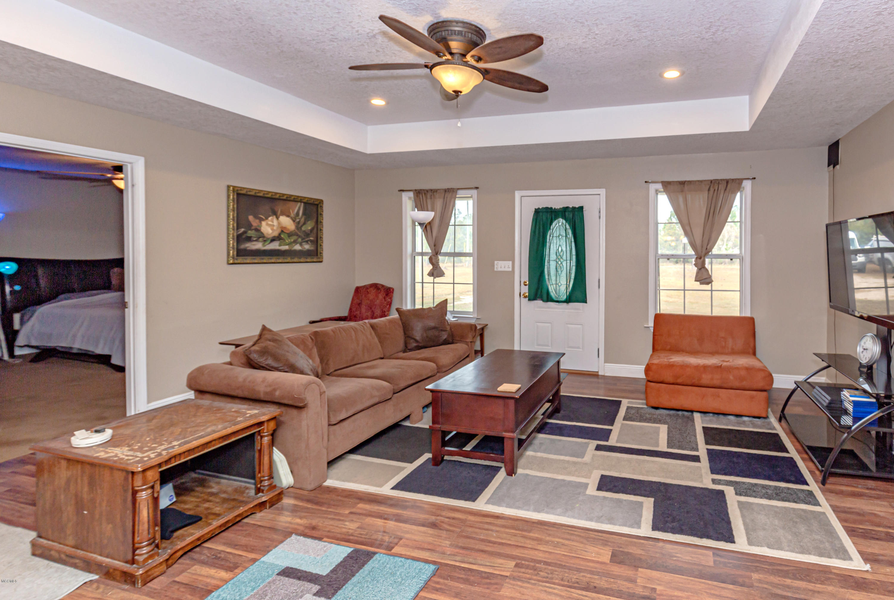 9821 Bragg Road Moss Point, MS 39562 - Photo 4 of 48 IMG_7478