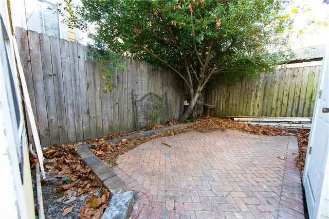 $1,999 | 605 Elysian Fields Avenue, New Orleans, LA 70117