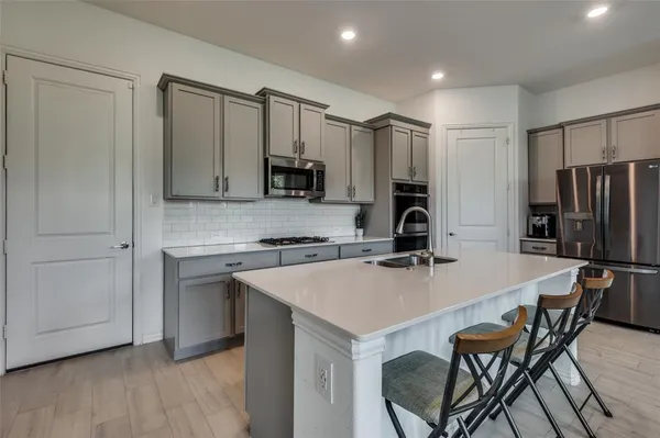 $419,000 | 1939 Spotted Fawn Drive, Arlington, TX 76005