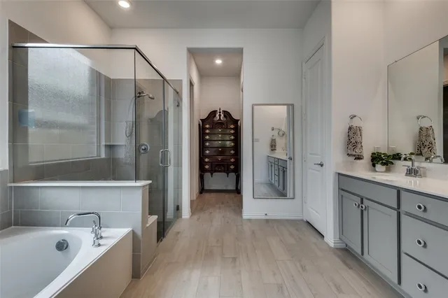 $445,000 | 1939 Spotted Fawn Drive, Arlington, TX 76005