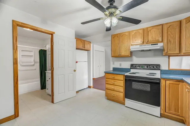 $350,000 | 28 Main Street Hill, Dexter, ME 04930