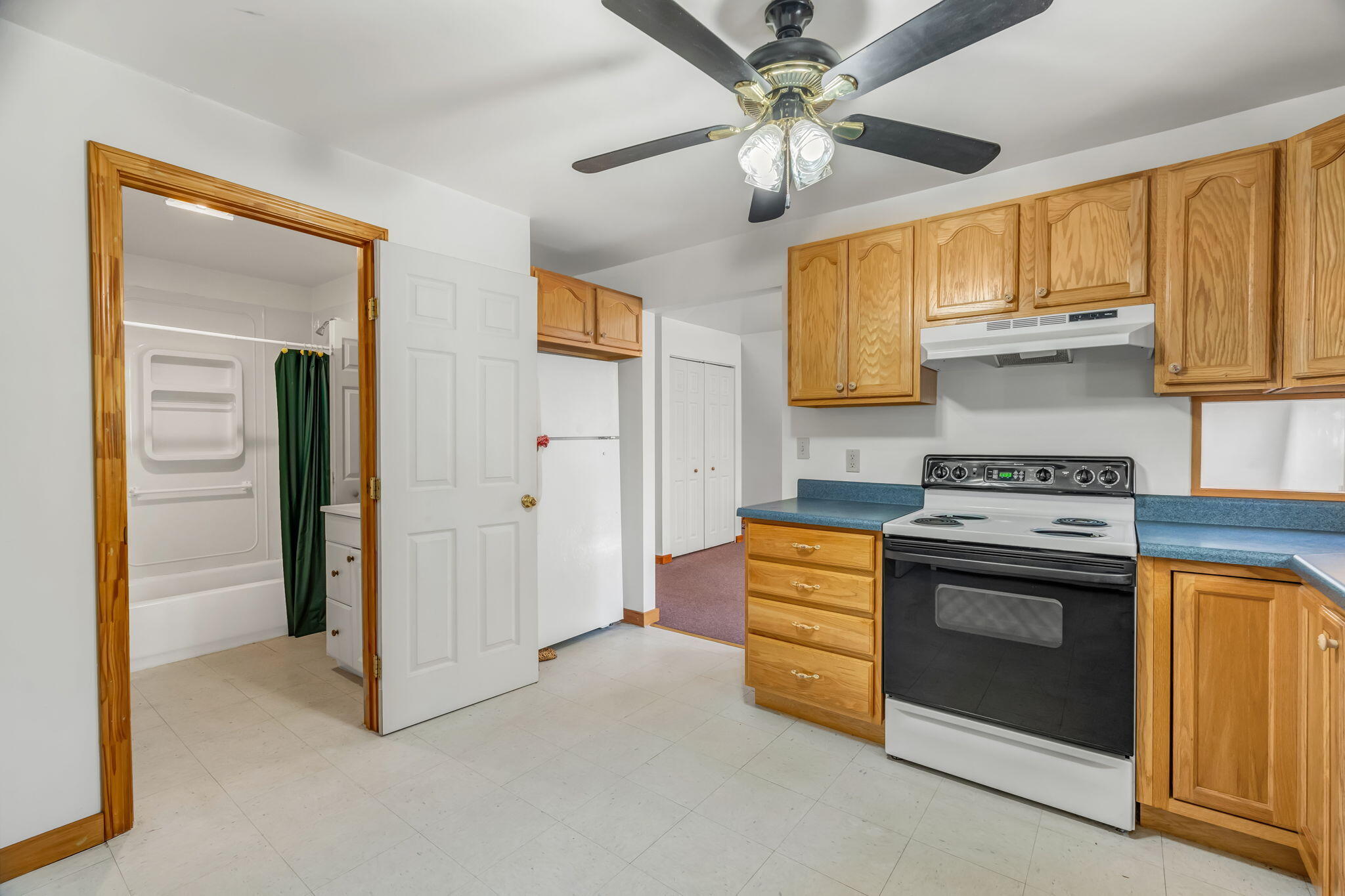 28 Main Street Hill Dexter, ME 04930 - Photo 42 of 68 Kitchen - 3