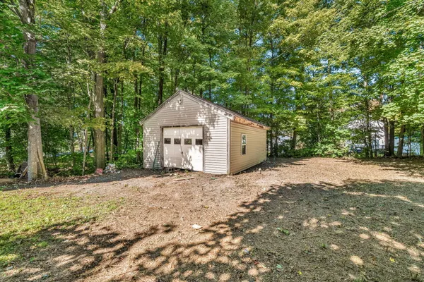 $350,000 | 28 Main Street Hill, Dexter, ME 04930
