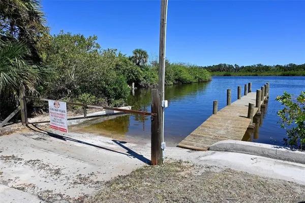 a view of a lake with houses