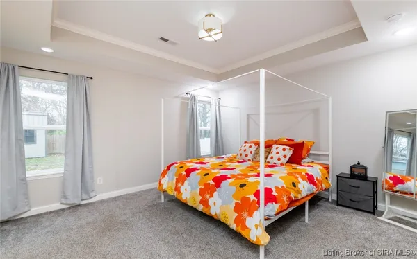 $300,000 | 3829 Fiske Avenue, New Albany, IN 47150