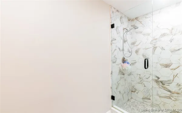 $300,000 | 3829 Fiske Avenue, New Albany, IN 47150