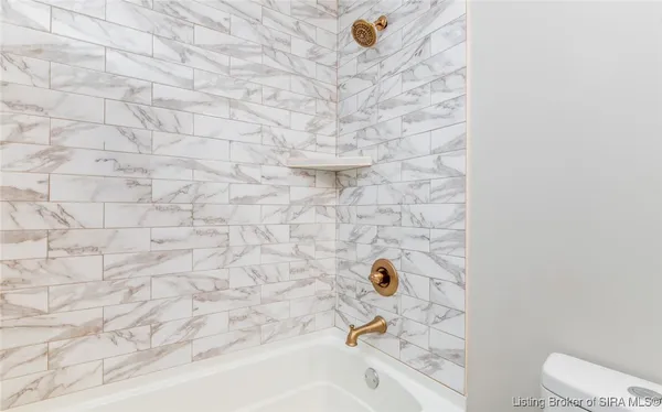 $300,000 | 3829 Fiske Avenue, New Albany, IN 47150