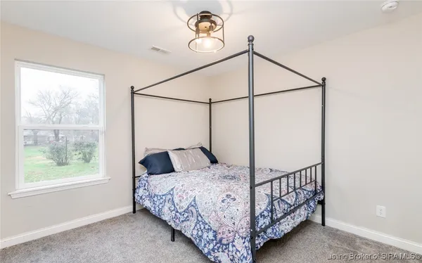 $300,000 | 3829 Fiske Avenue, New Albany, IN 47150