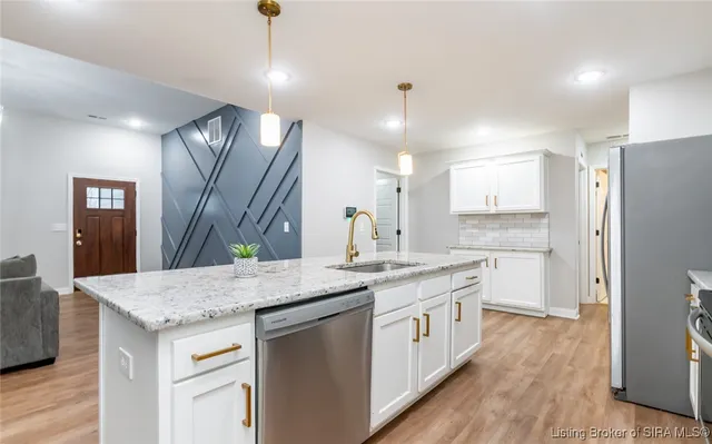 $310,000 | 3829 Fiske Avenue, New Albany, IN 47150