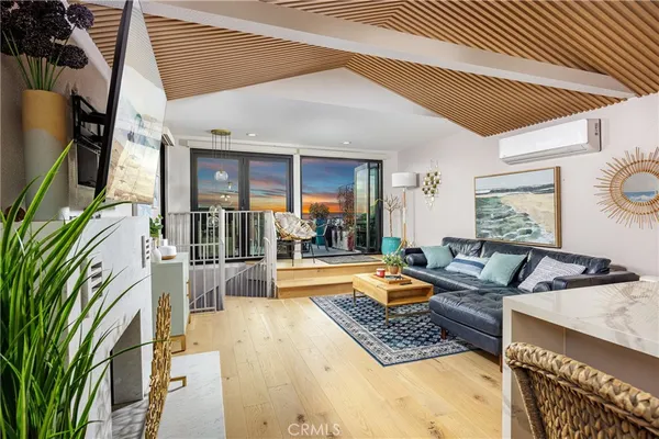 $12,000 | 32146 Coast Highway, Laguna Beach, CA 92651