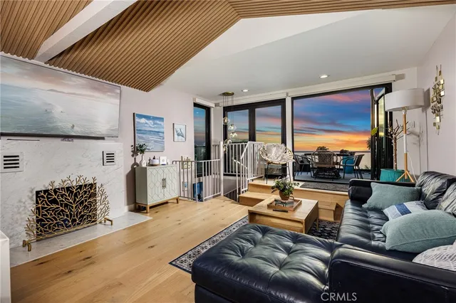 $9,900 | 32146 Coast Highway, Laguna Beach, CA 92651