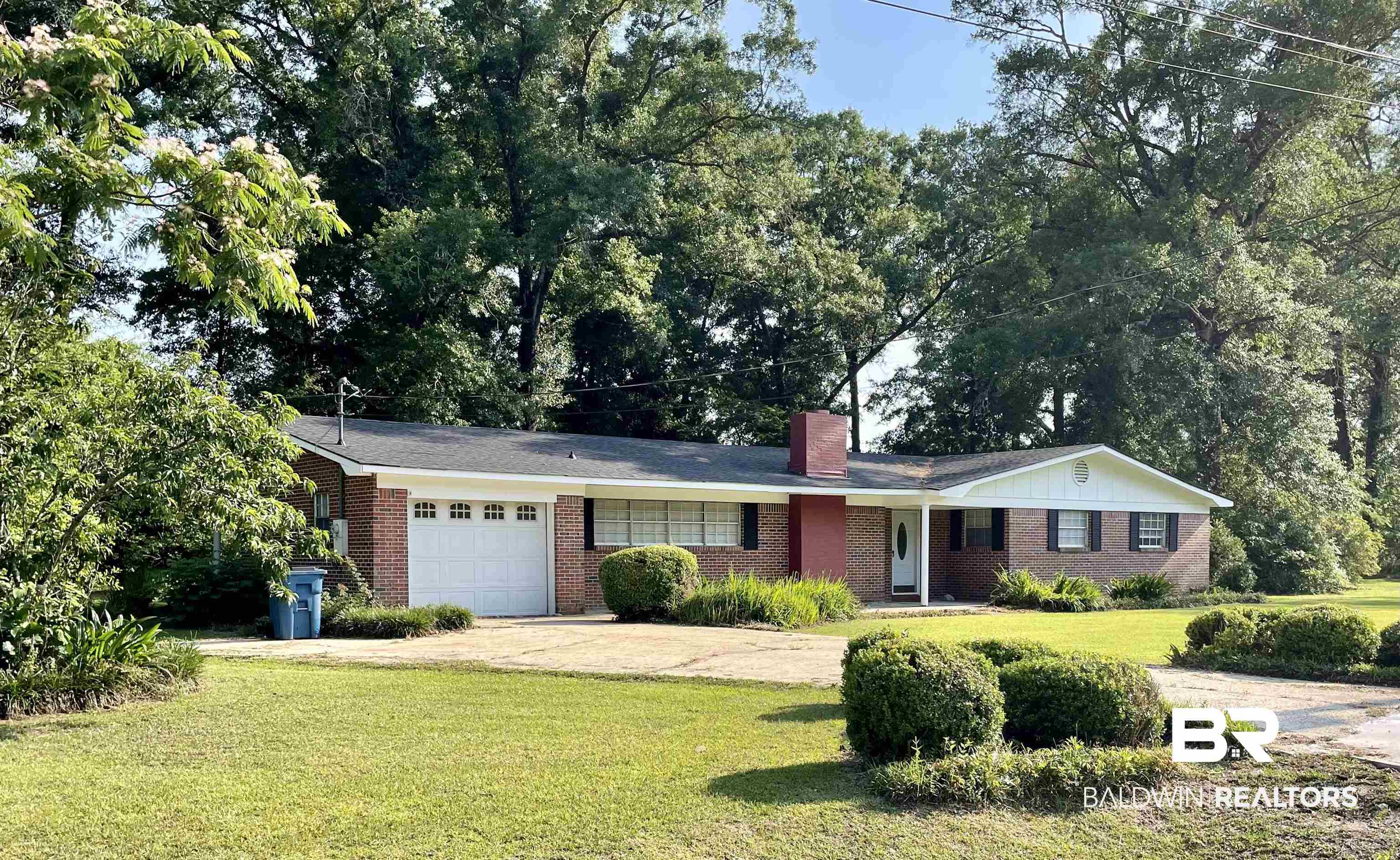 98 White Road Brewton, AL 36426 - Photo 2 of 49