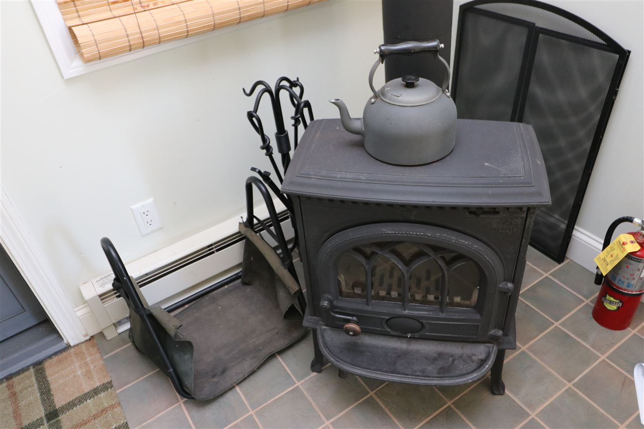 355 Summit Road, Unit 3 Warren, VT 05674 - Photo 9 of 25 Gallery Image 9