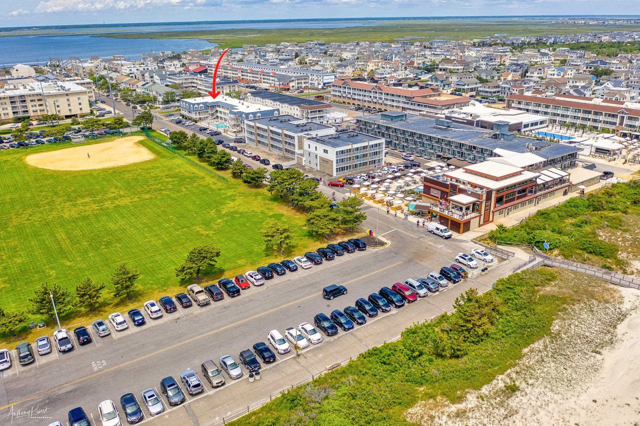 177 80th Street, Unit 304 Avalon, NJ 08202 - Photo 26 of 31 view of a city