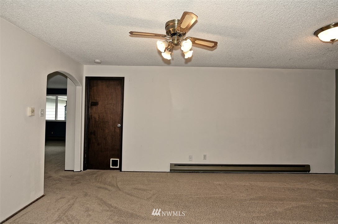 700 216th Street Southwest Bothell, WA 98021 - Photo 11 of 25