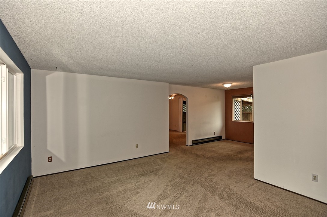 700 216th Street Southwest Bothell, WA 98021 - Photo 14 of 25