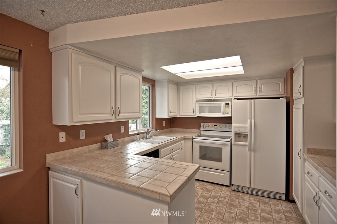 700 216th Street Southwest Bothell, WA 98021 - Photo 17 of 25