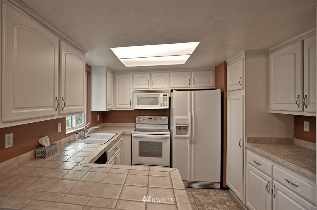 700 216th Street Southwest Bothell, WA 98021 - Photo 18 of 25