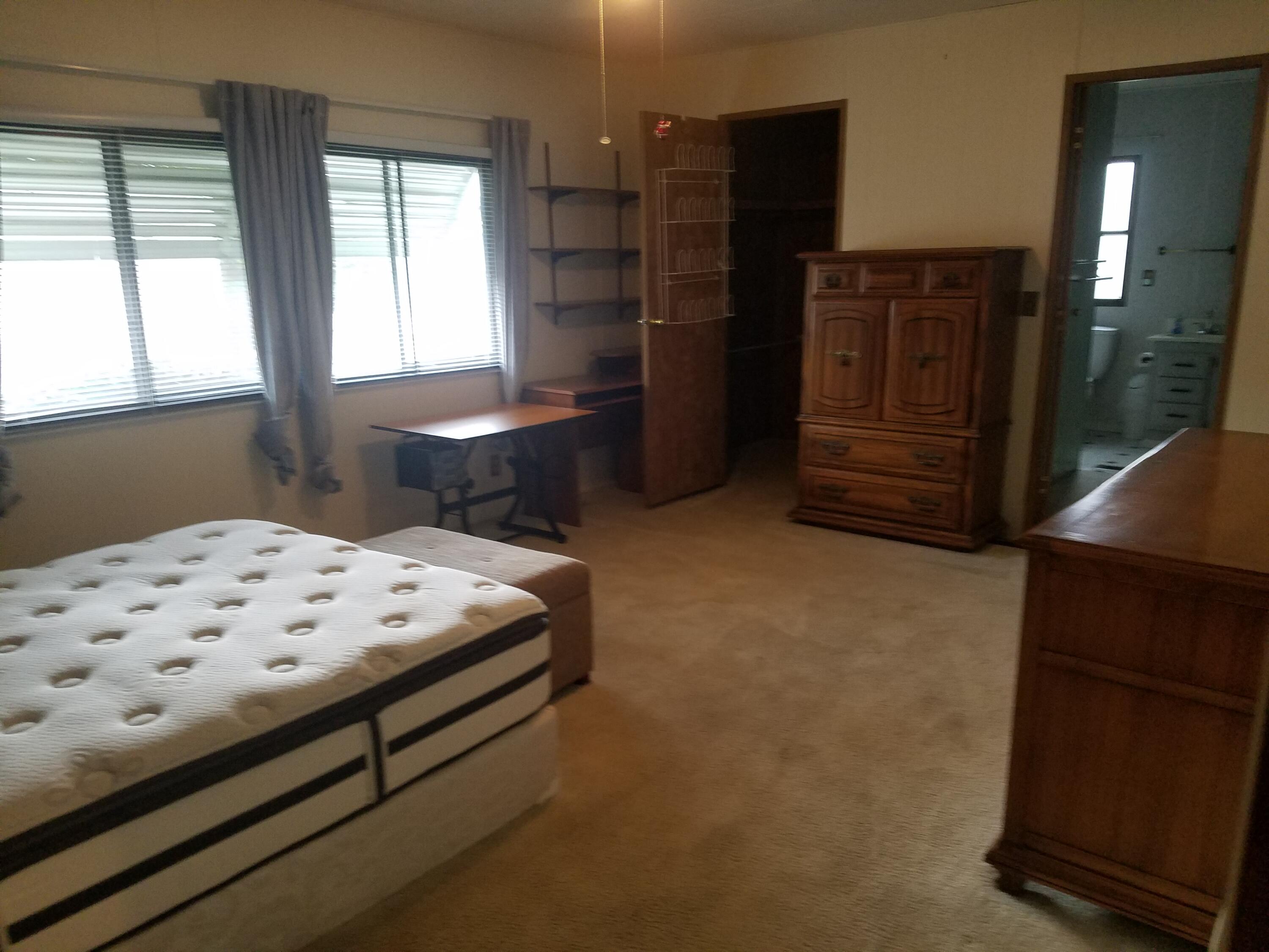 301 Freeman Road, Unit 85 Central Point, OR 97502 - Photo 10 of 25 20240822_165447