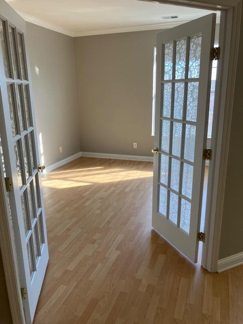 2245 Riverside Drive, Unit 304 Columbus, OH 43221 - Photo 8 of 21 Bedroom 2