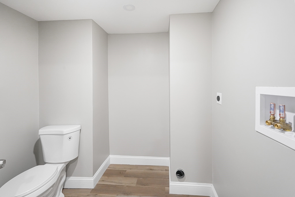 98 Southville Road Southborough, MA 01772 - Photo 5 of 31