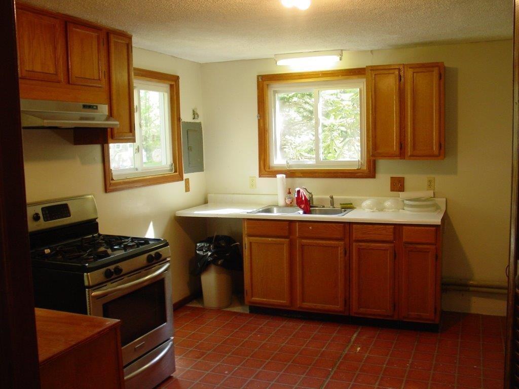 24 Garland Road Casco, ME 04015 - Photo 5 of 28 Kitchen