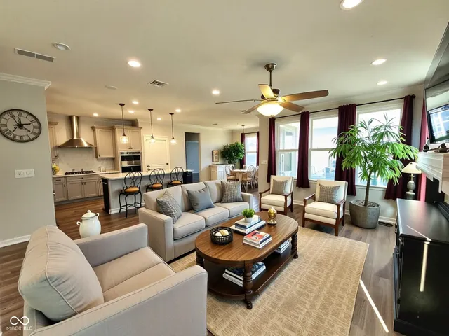 $399,900 | 4752 Petunia Drive, Plainfield, IN 46168