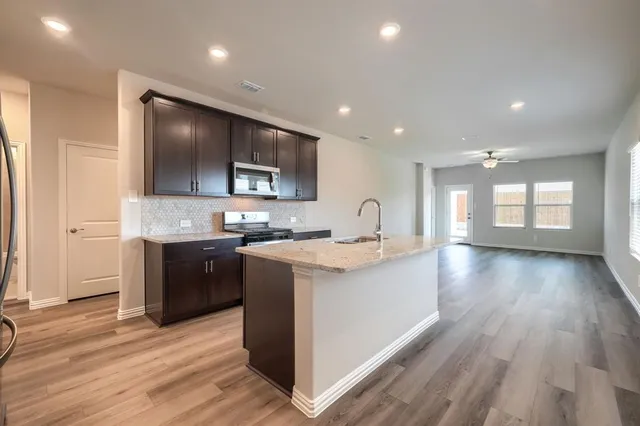 $2,200 | 512 Ezra Lane, McKinney, TX 75069