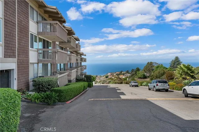 $569,000 | 6542 Ocean Crest Drive, Unit D204, Rancho Palos Verdes, CA 90275