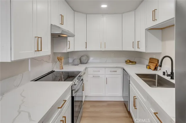 $569,000 | 6542 Ocean Crest Drive, Unit D204, Rancho Palos Verdes, CA 90275