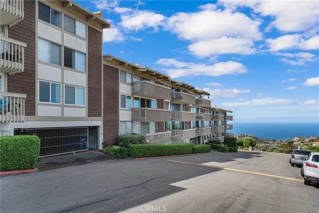 $569,000 | 6542 Ocean Crest Drive, Unit D204, Rancho Palos Verdes, CA 90275