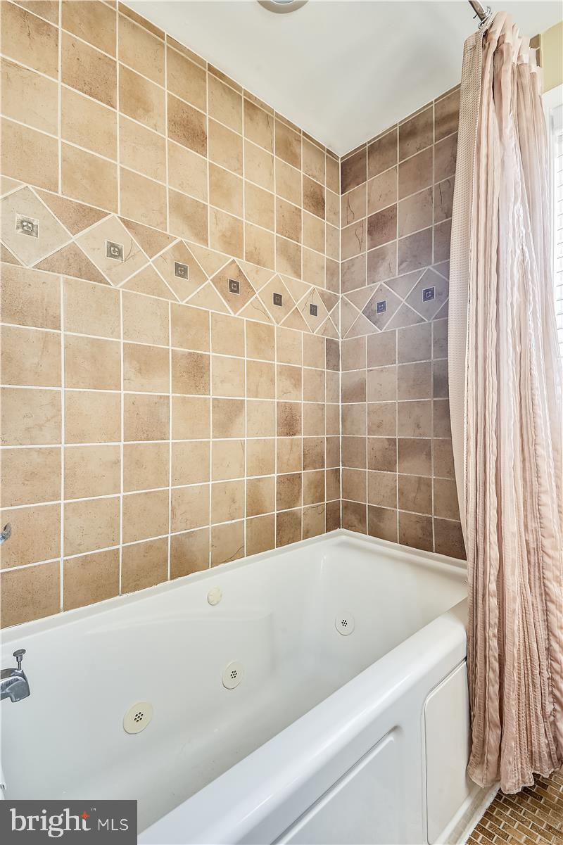 1223 Harwall Road Baltimore, MD 21207 - Photo 23 of 43