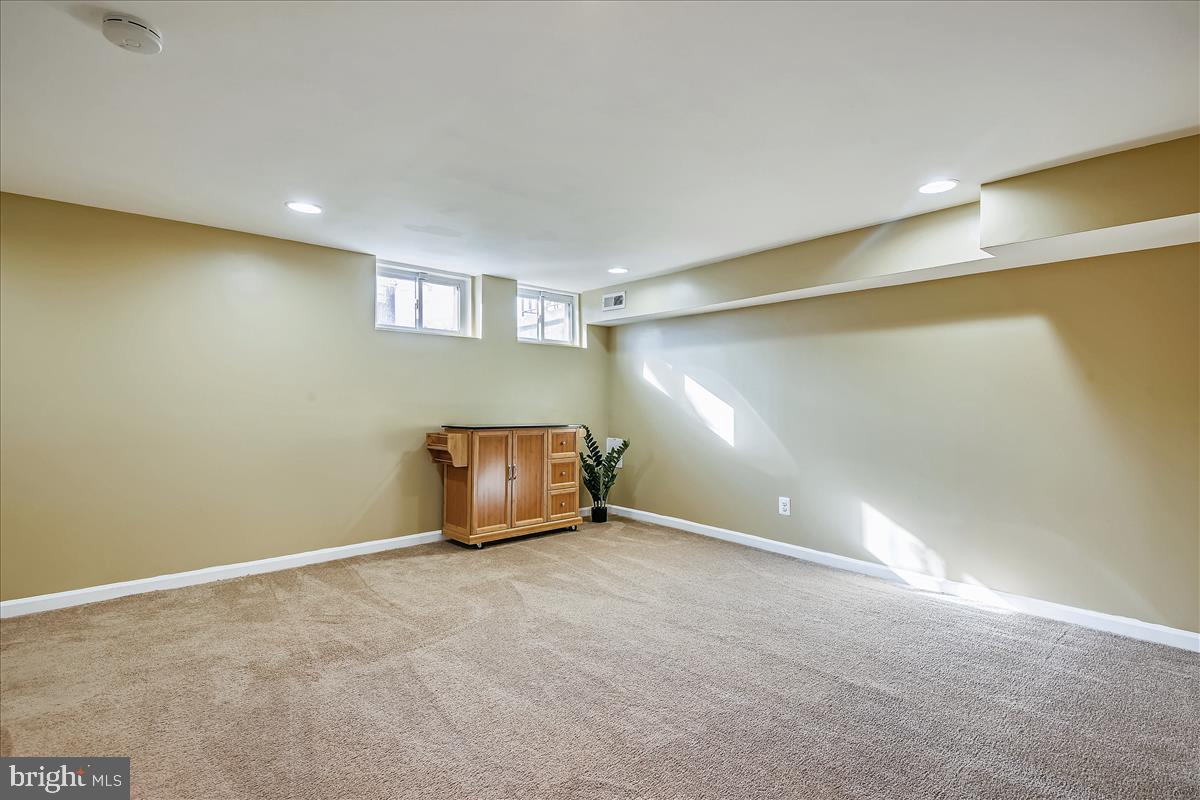 1223 Harwall Road Baltimore, MD 21207 - Photo 31 of 43