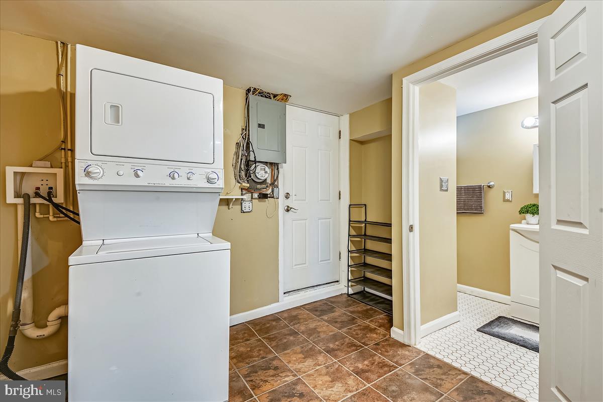 1223 Harwall Road Baltimore, MD 21207 - Photo 35 of 43