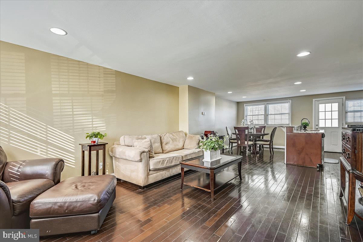 1223 Harwall Road Baltimore, MD 21207 - Photo 4 of 43