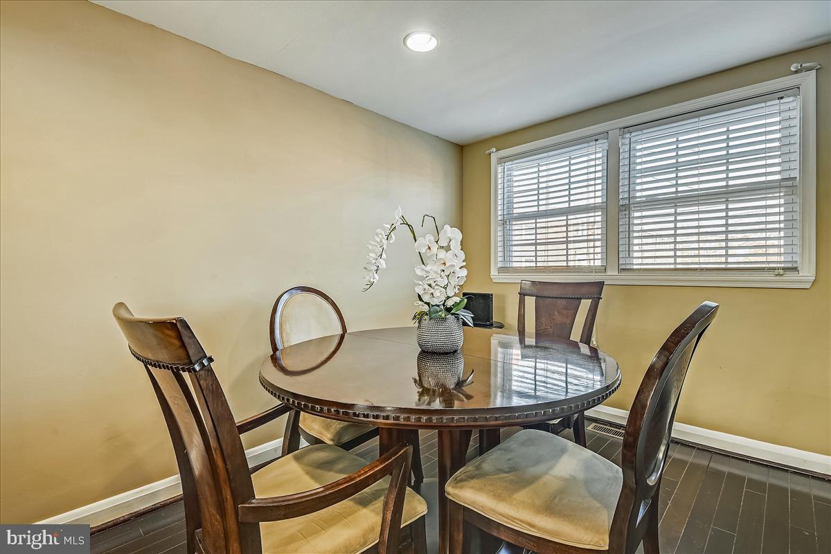 1223 Harwall Road Baltimore, MD 21207 - Photo 8 of 43